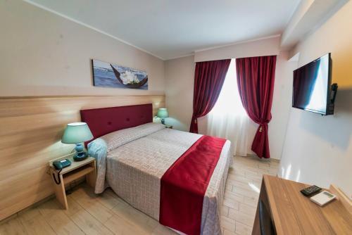 Hotel Manzoni Róma Kültér fotó